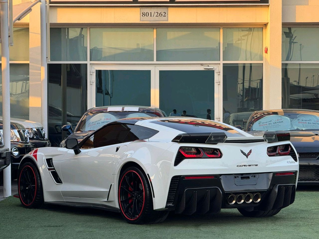 Chevrolet Corvette - Image 12