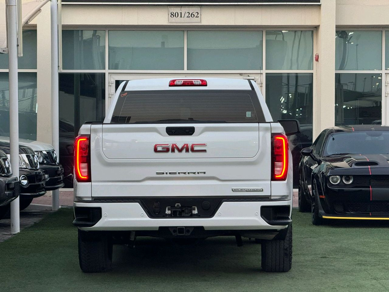 GMC Sierra - Image 9