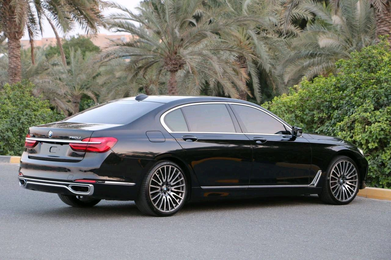 BMW 7-Series - Image 5