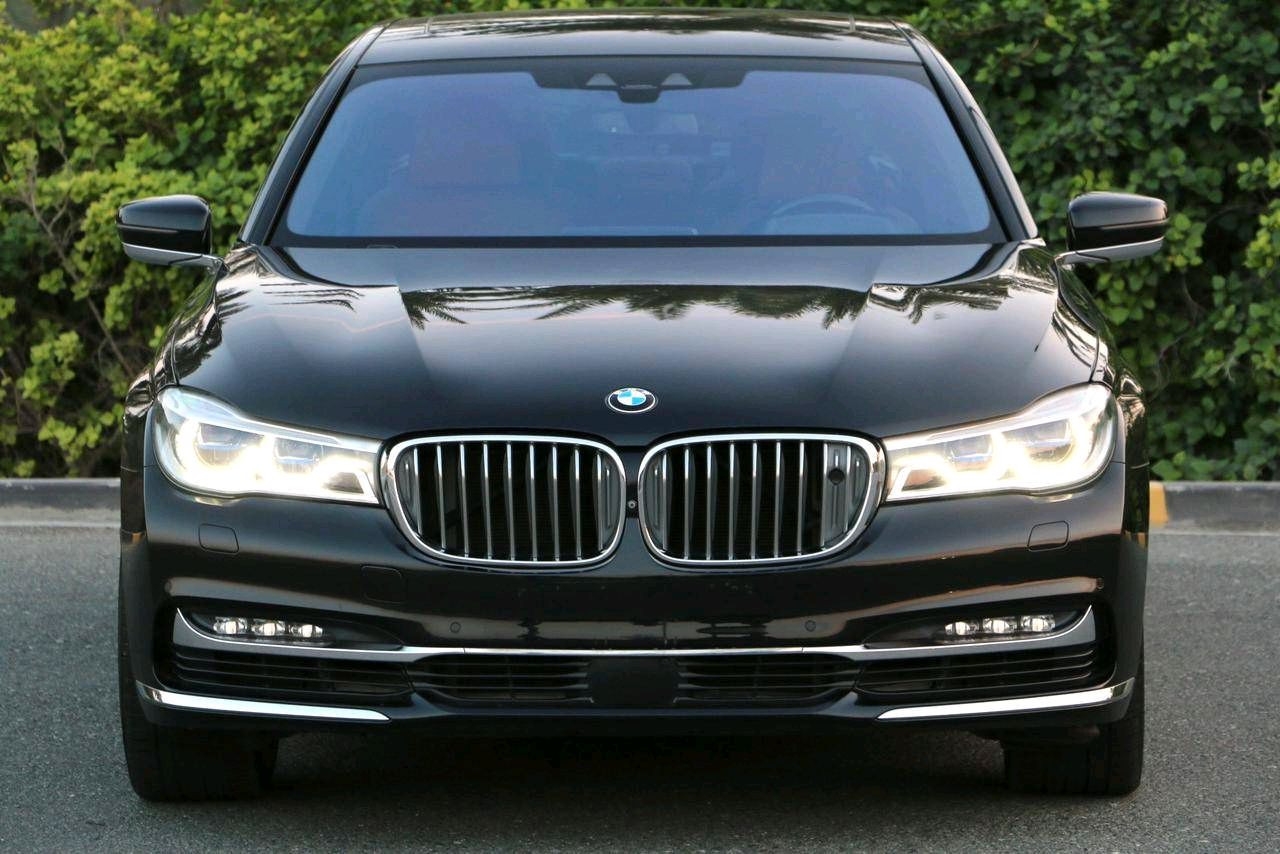 BMW 7-Series - Image 3