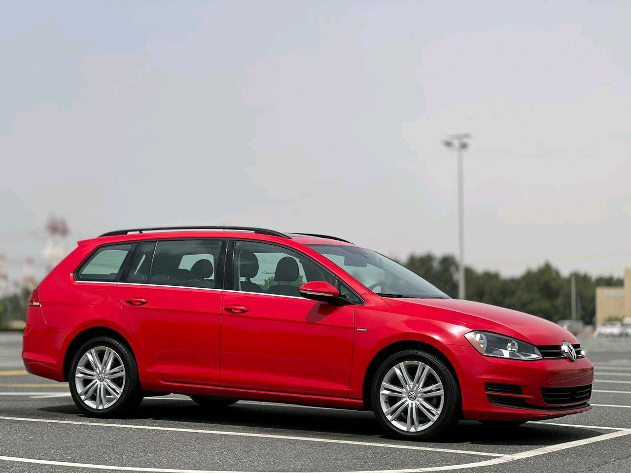 Volkswagen Golf - Image 9