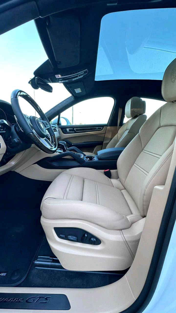 Porsche Cayenne - Image 8