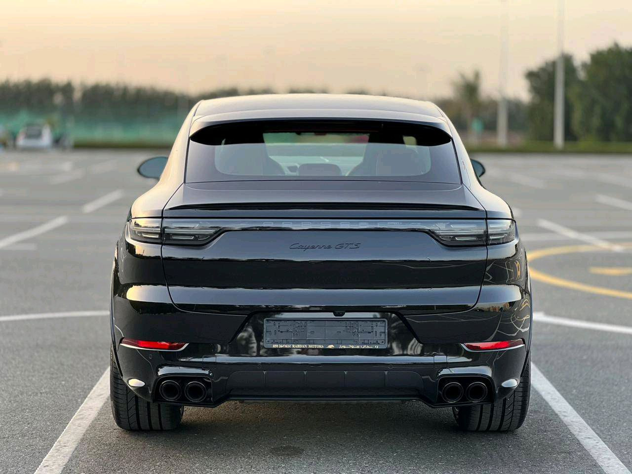 Porsche Cayenne - Image 3