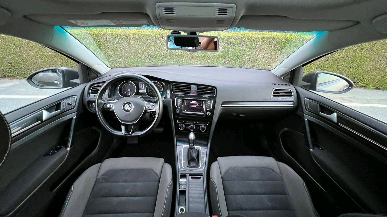 Volkswagen Golf - Image 2