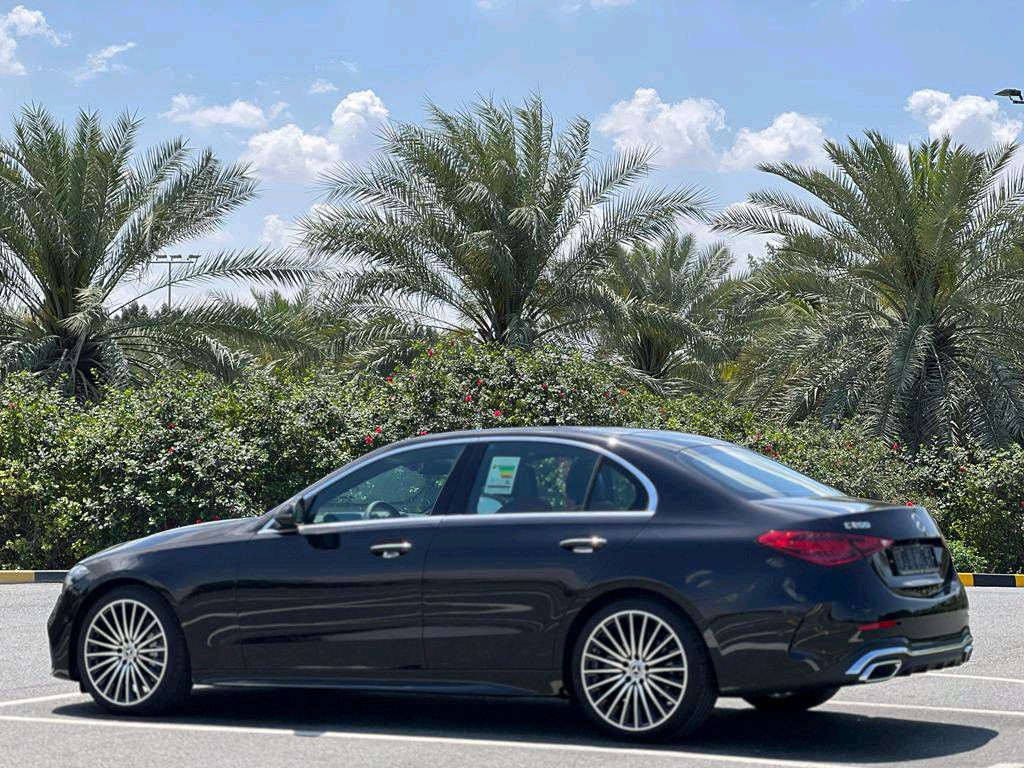 Mercedes Benz C-Class - Image 5