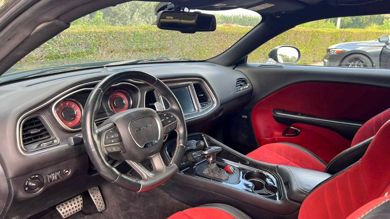 Dodge Charger - Image 11