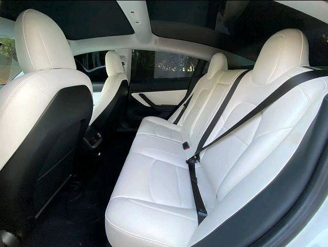 Tesla Model 3 - Image 4