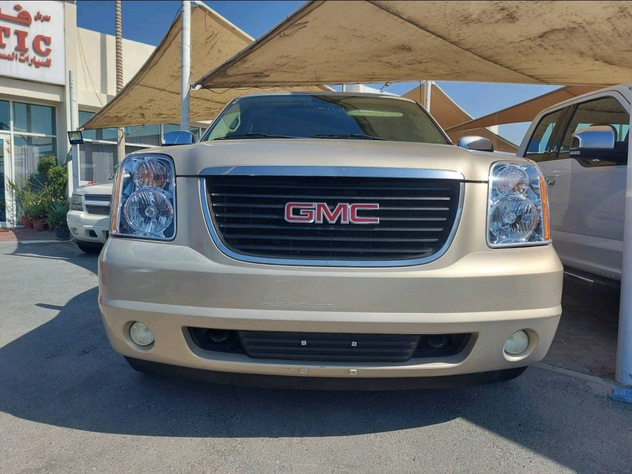 GMC Yukon - Image 4