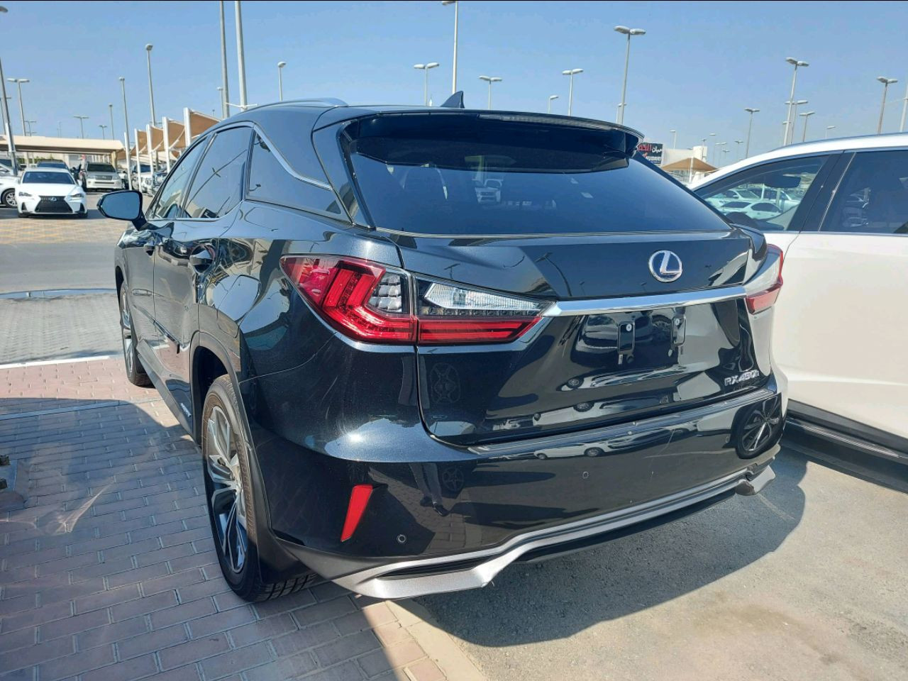 Lexus RX-Series - Image 2