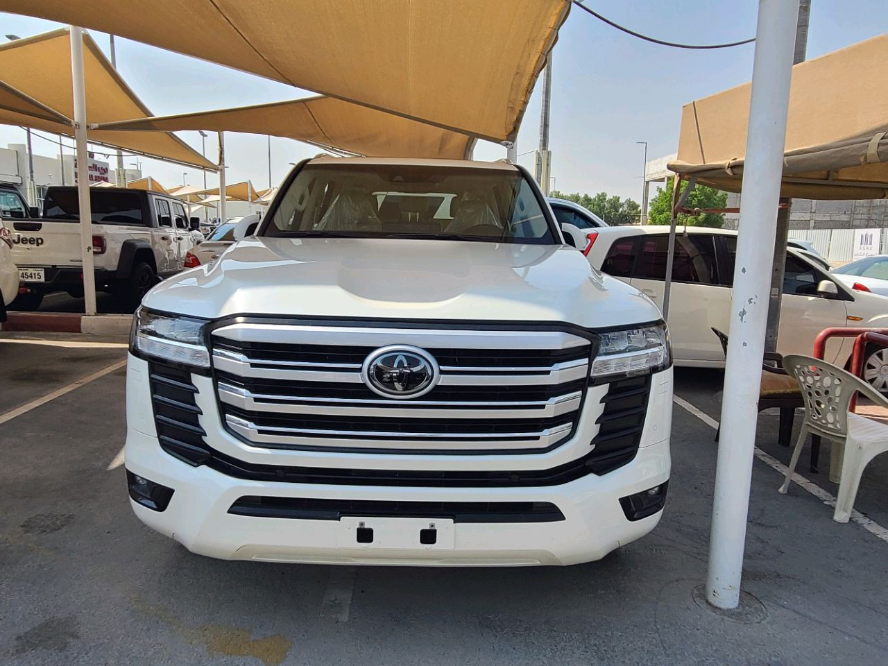 Toyota Land Cruiser - Image 9