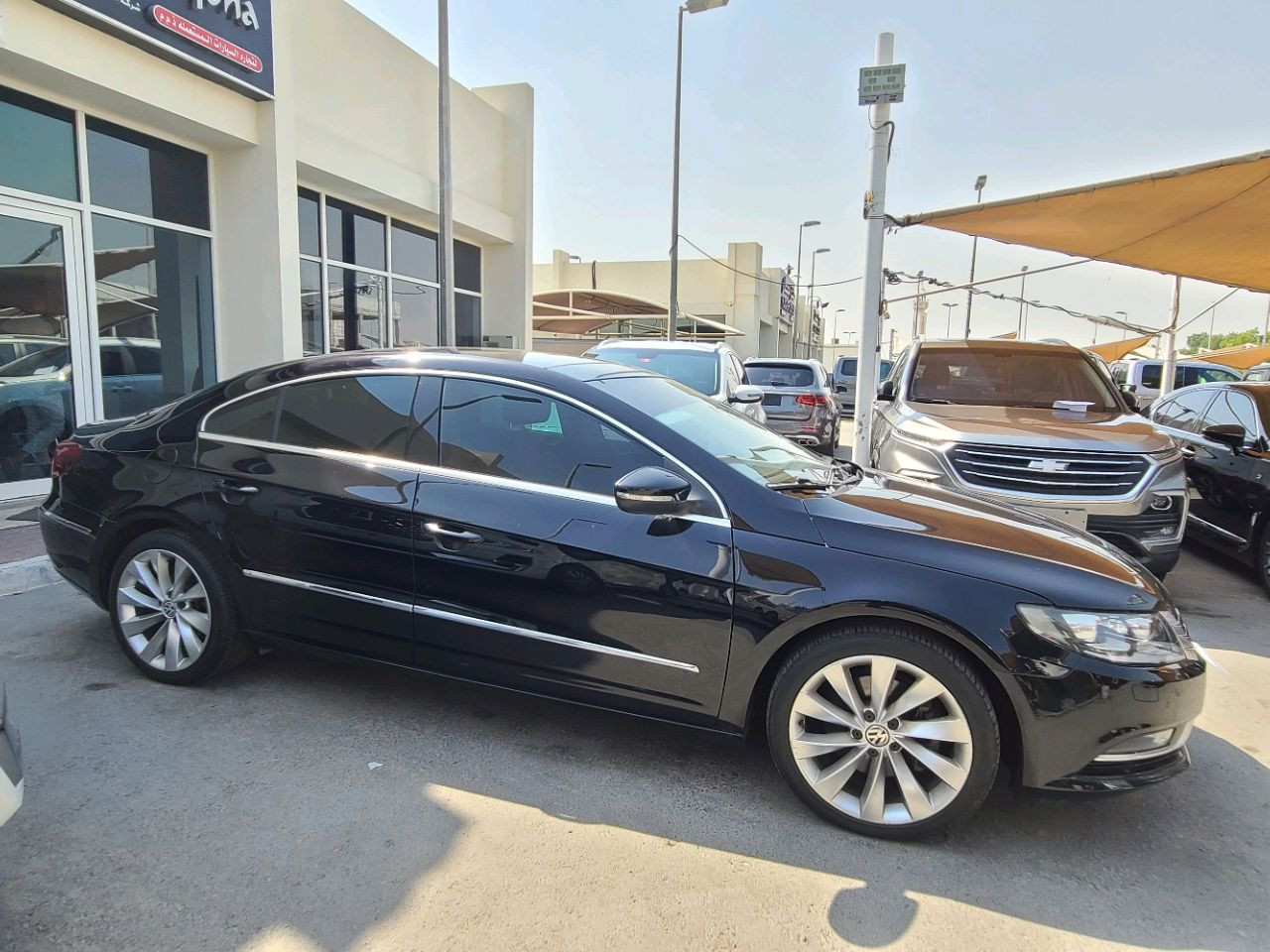 Volkswagen Passat - Image 4