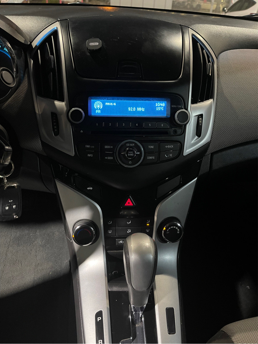 Chevrolet Cruze - Image 8