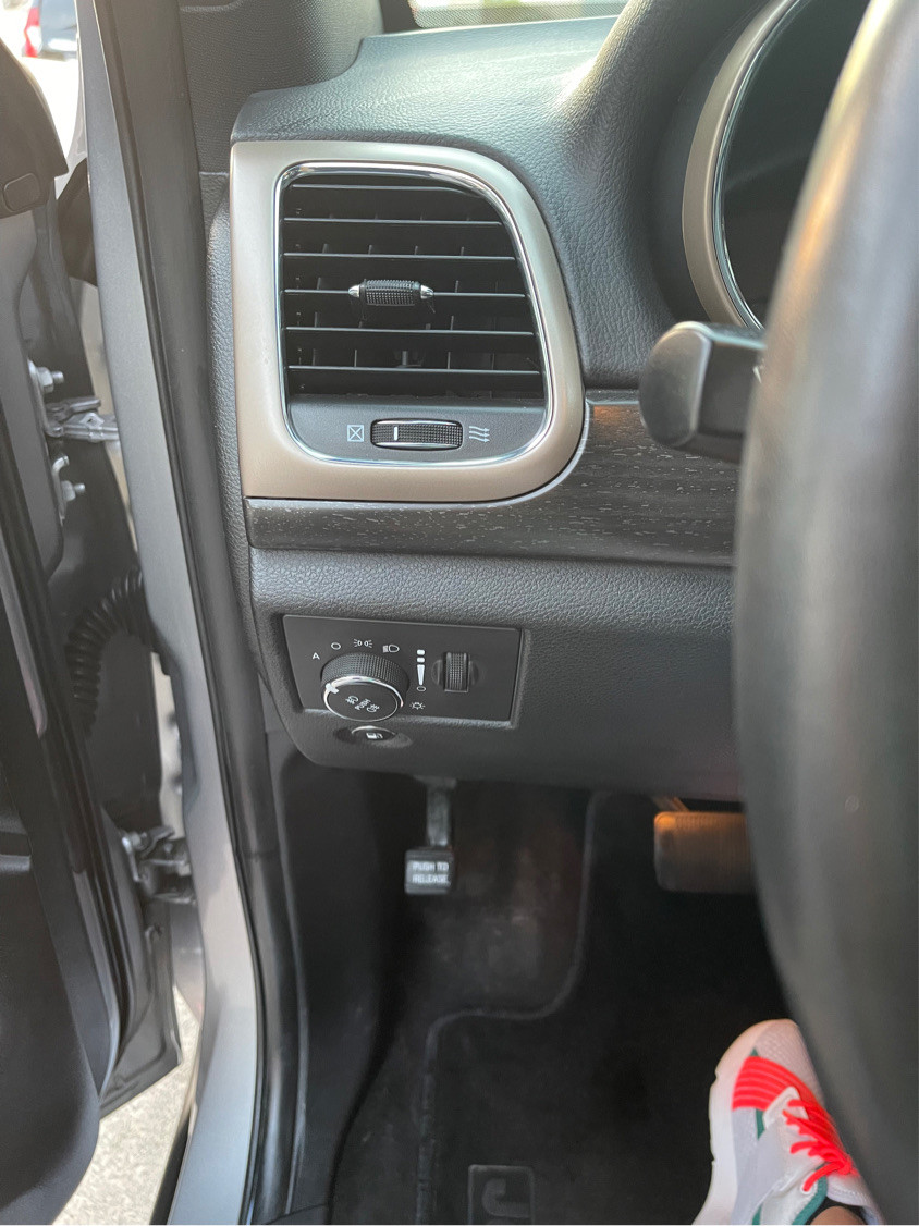 Jeep Grand Cherokee - Image 9