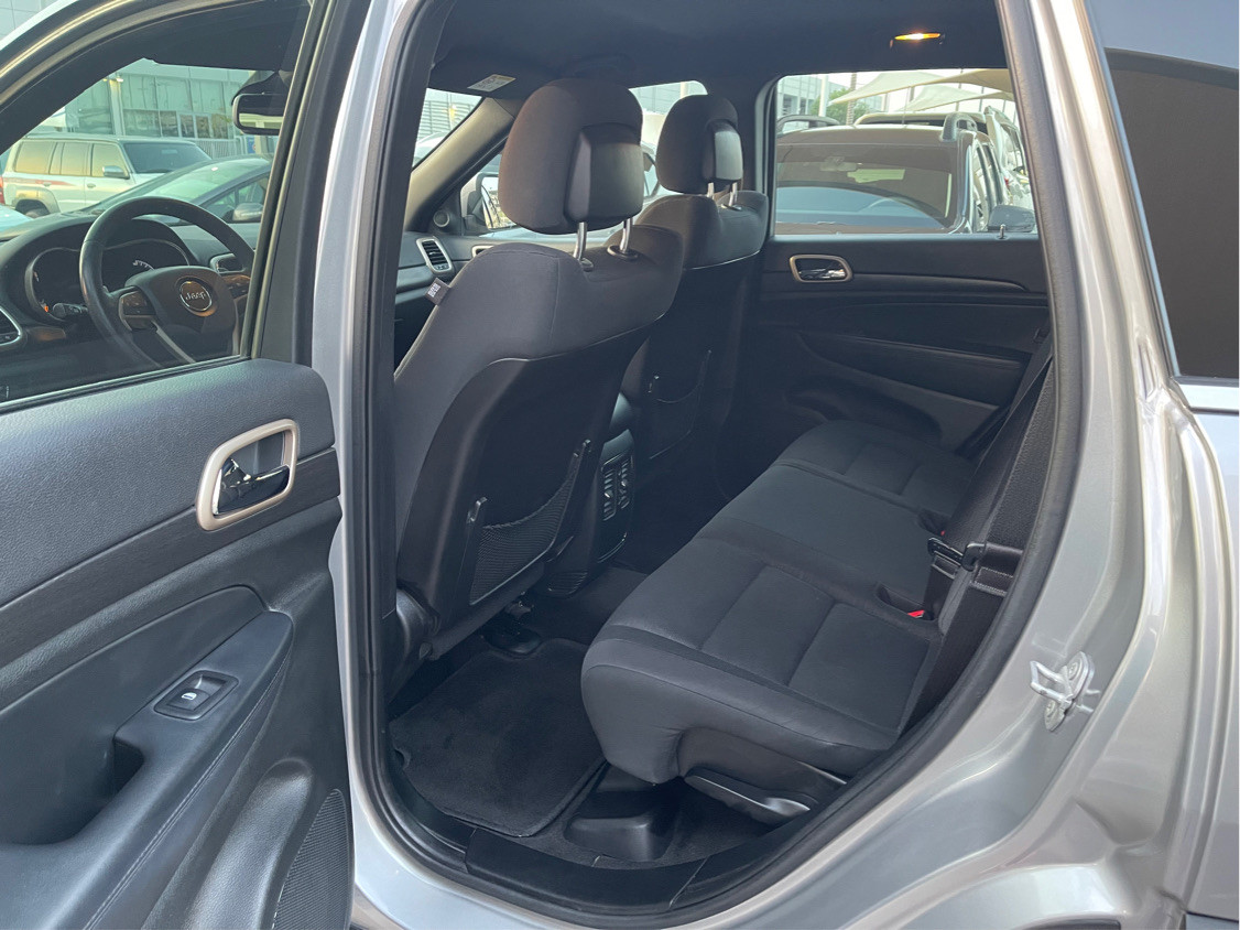 Jeep Grand Cherokee - Image 8