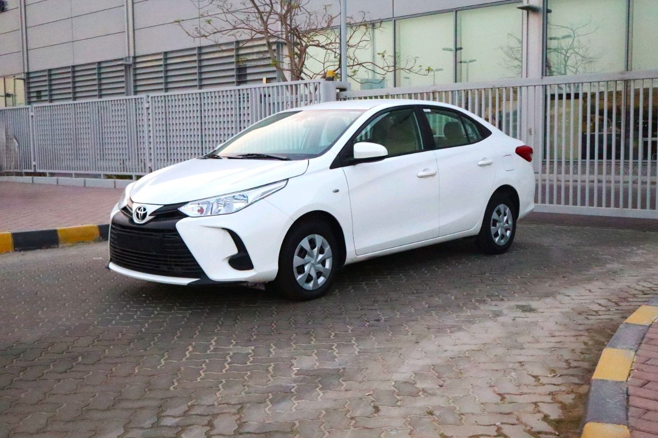 Toyota Yaris - Image 11