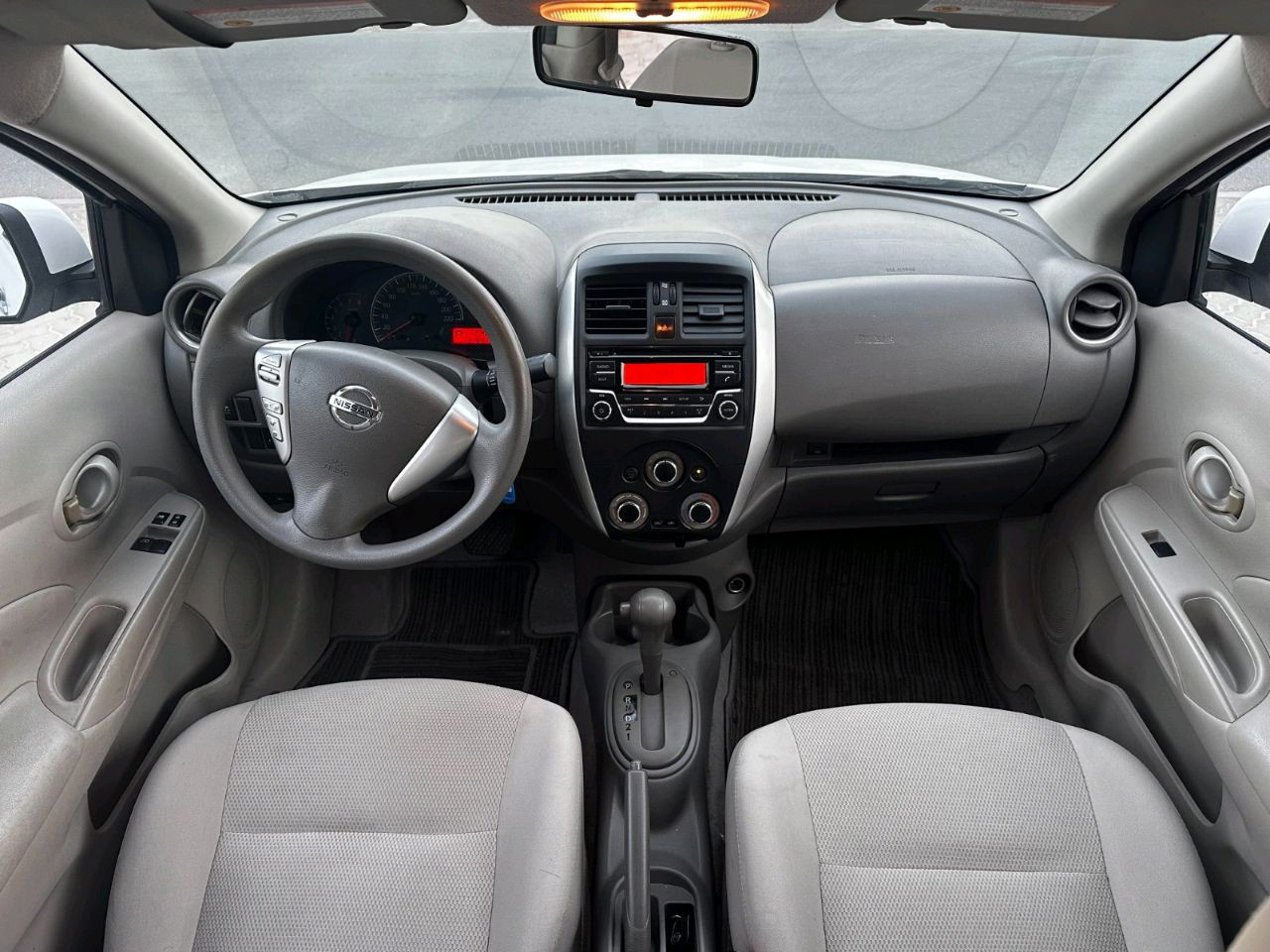 Nissan Sunny - Image 3