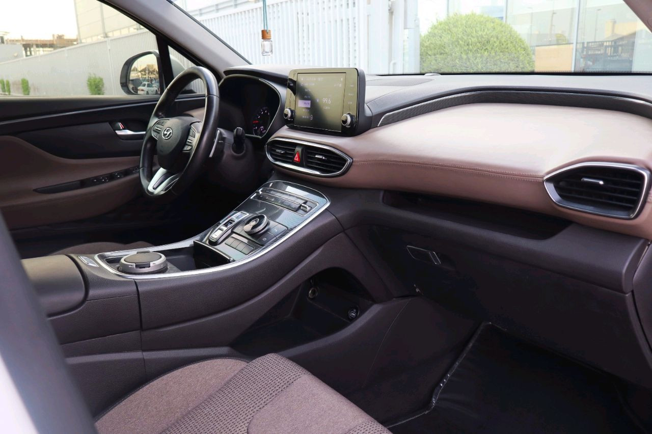 Hyundai Santa Fe - Image 7