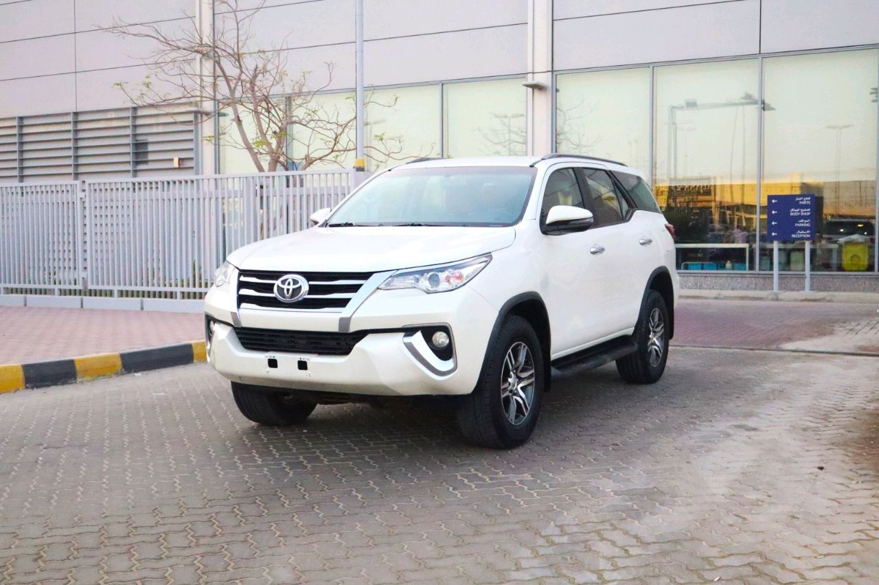 Toyota Fortuner - Image 10