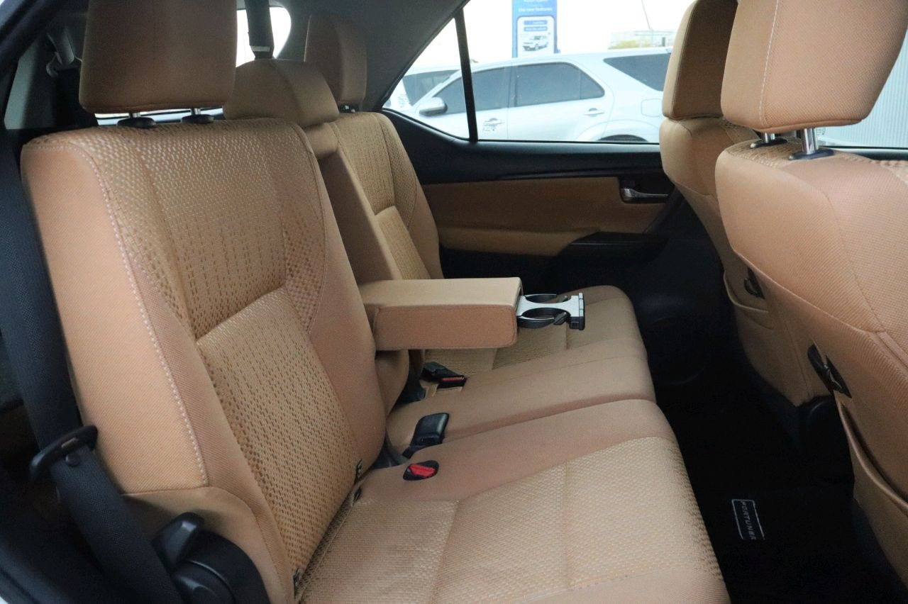 Toyota Fortuner - Image 4