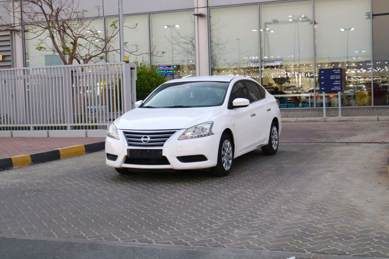 Nissan Sentra - Image 9