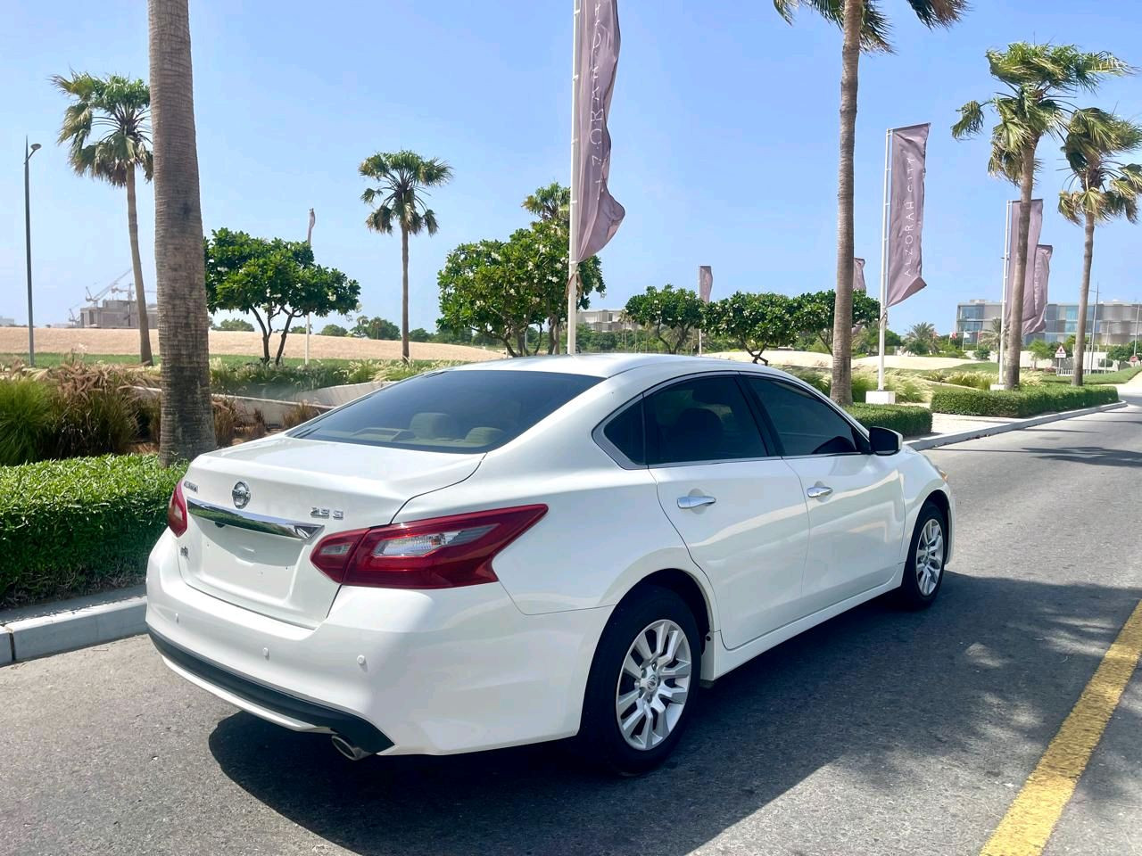Nissan Altima - Image 2