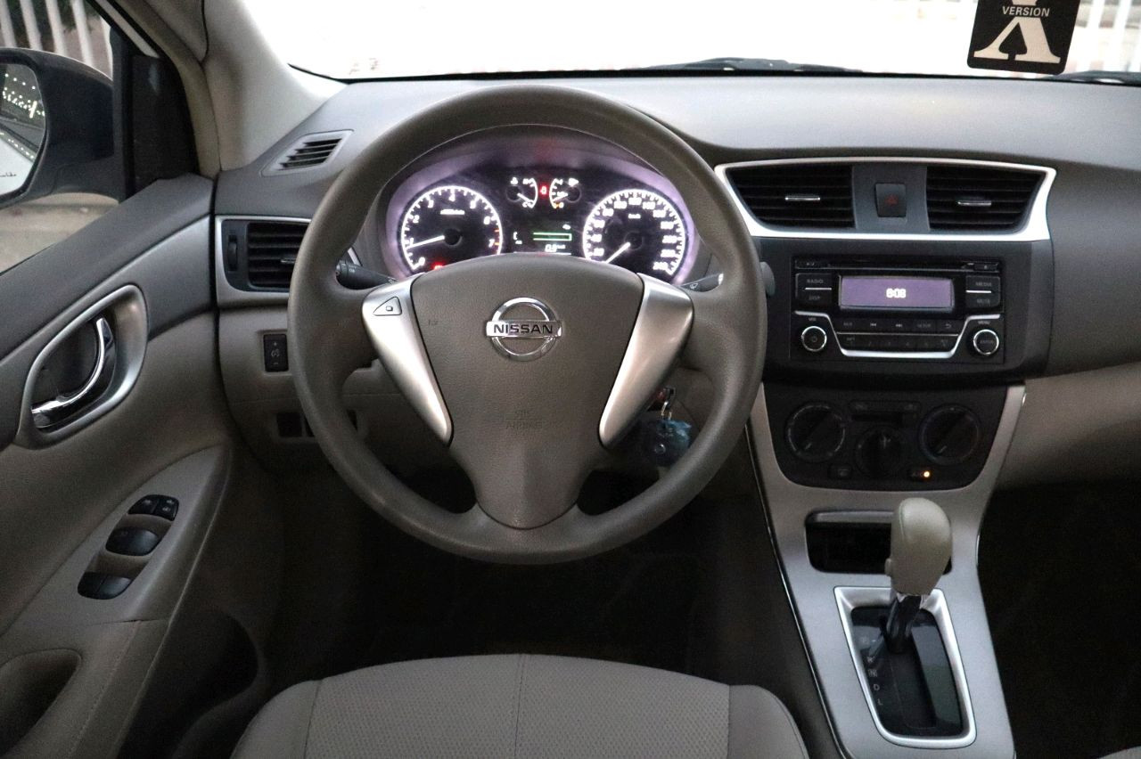 Nissan Sentra - Image 2