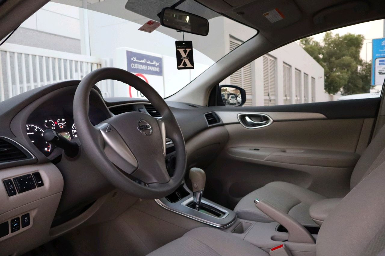 Nissan Sentra - Image 11