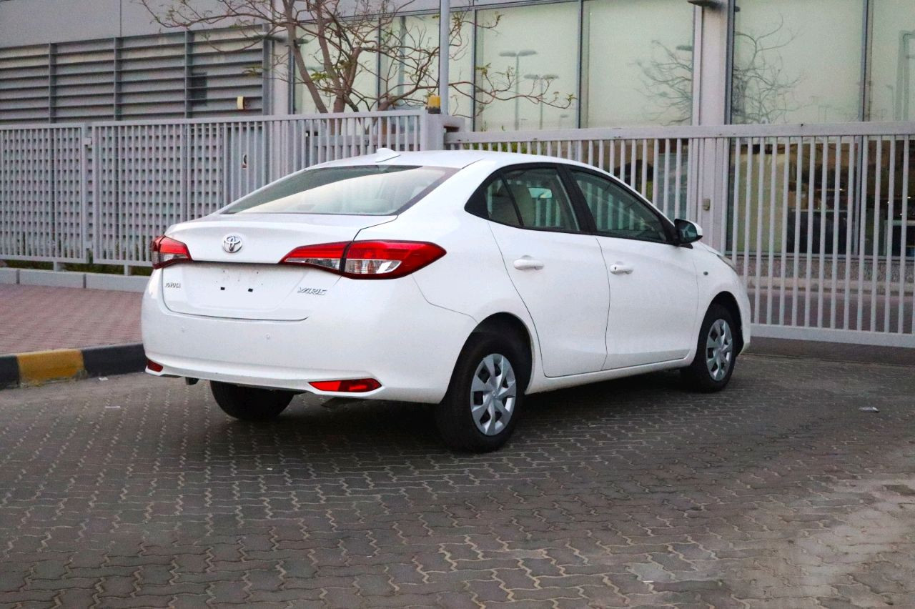 Toyota Yaris - Image 10