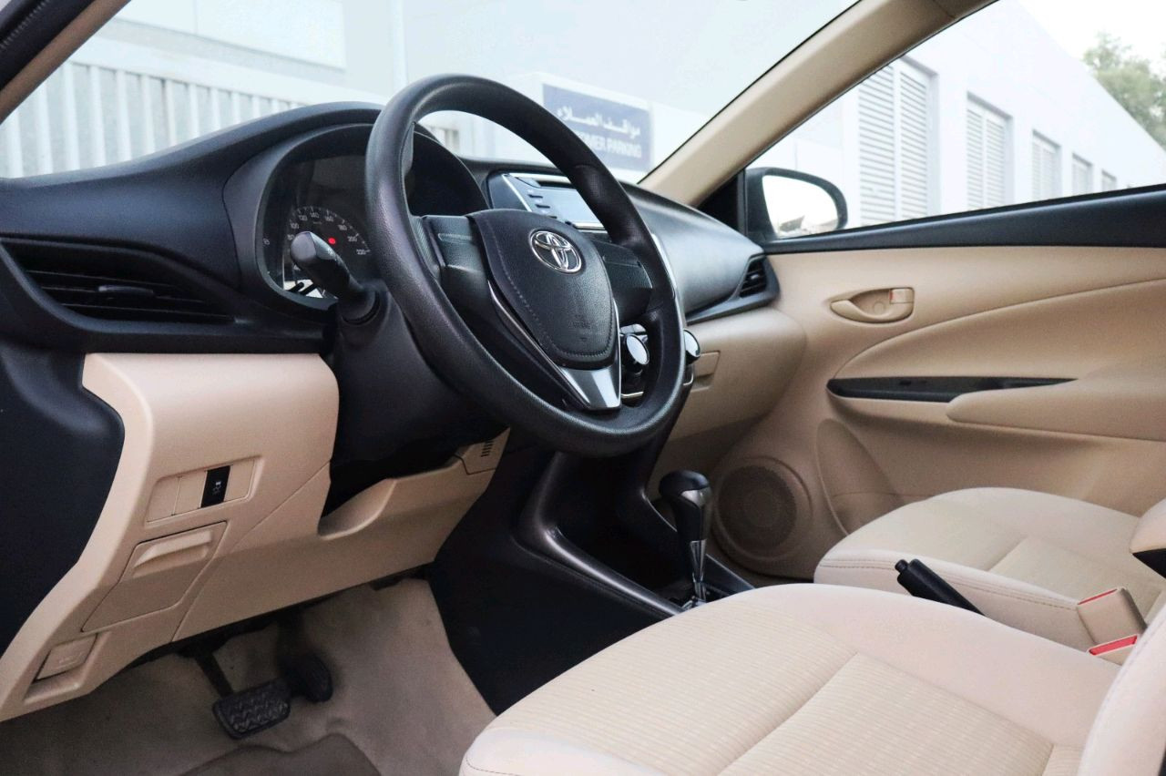 Toyota Yaris - Image 9