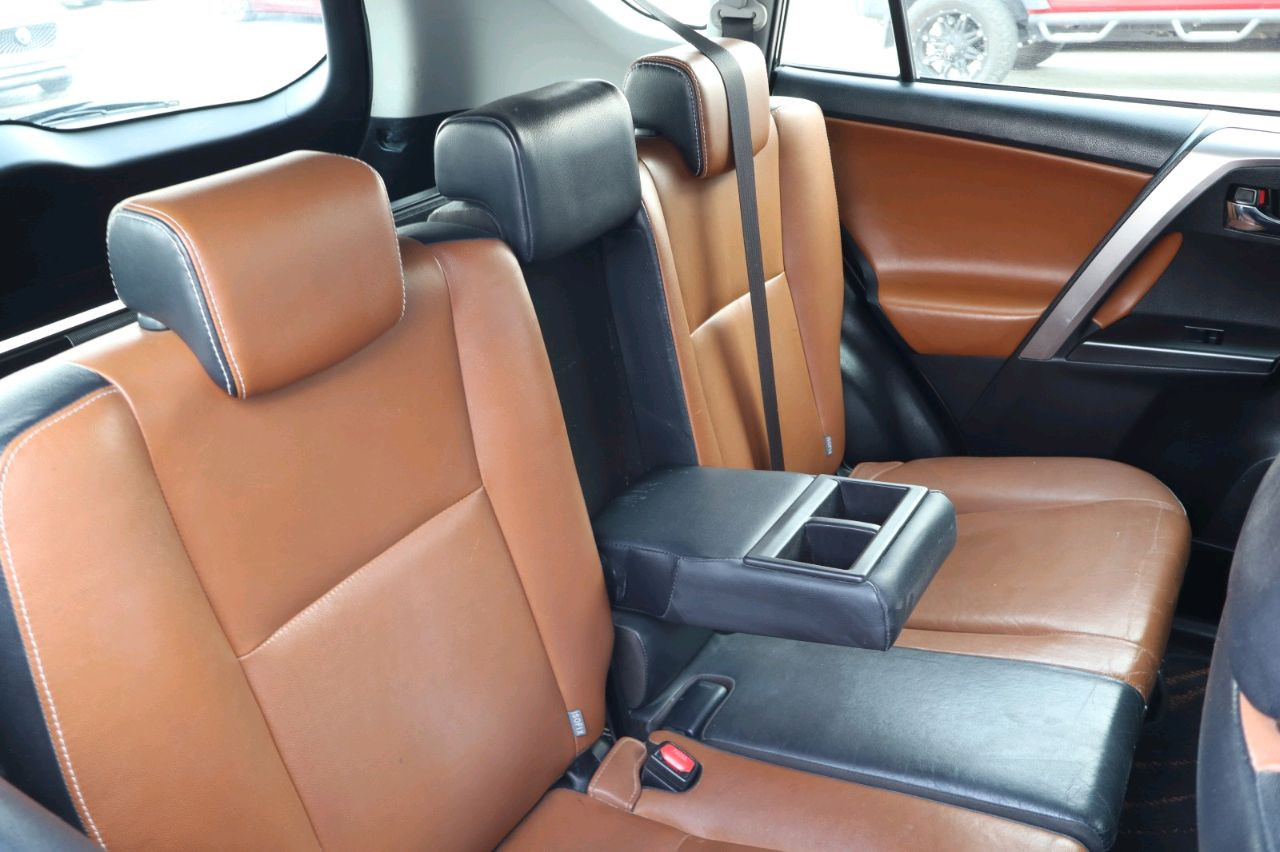 Toyota Rav 4 - Image 9