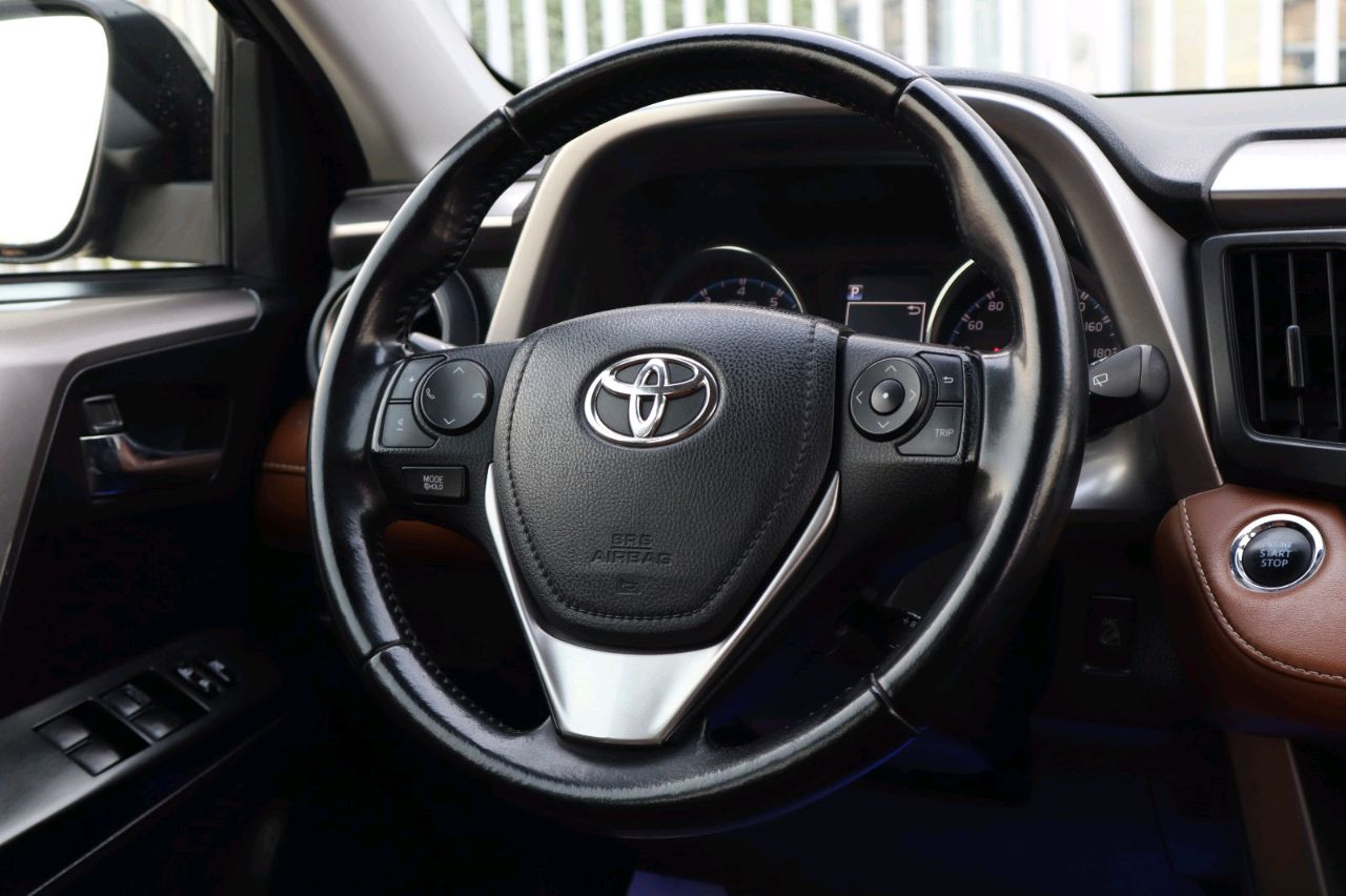 Toyota Rav 4 - Image 10