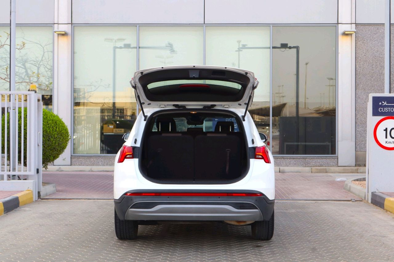 Hyundai Santa Fe - Image 8
