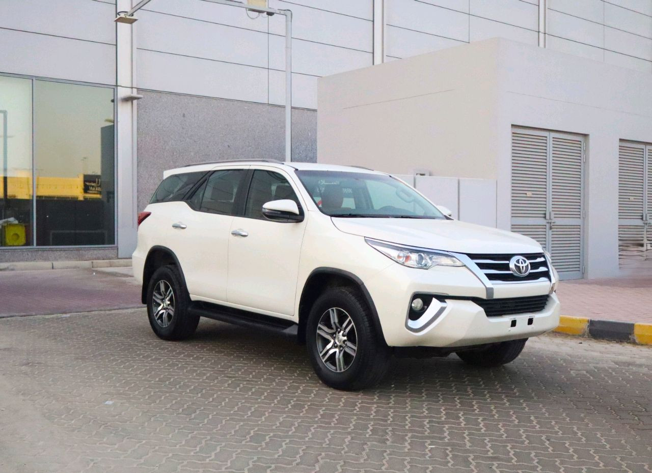 Toyota Fortuner - Image 12