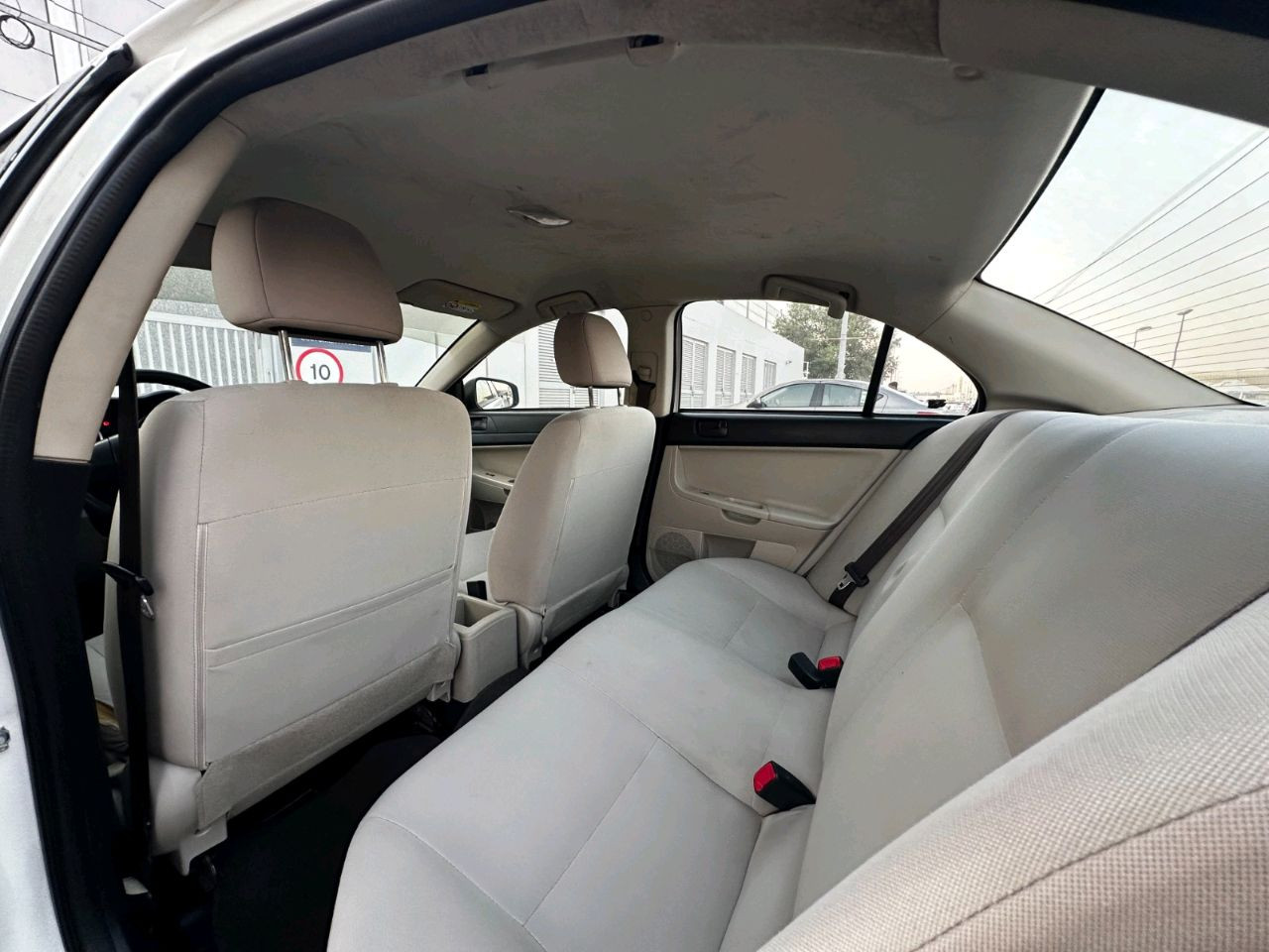 Mitsubishi Lancer - Image 4