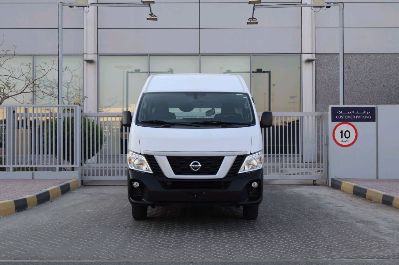 Nissan Urvan - Image 4