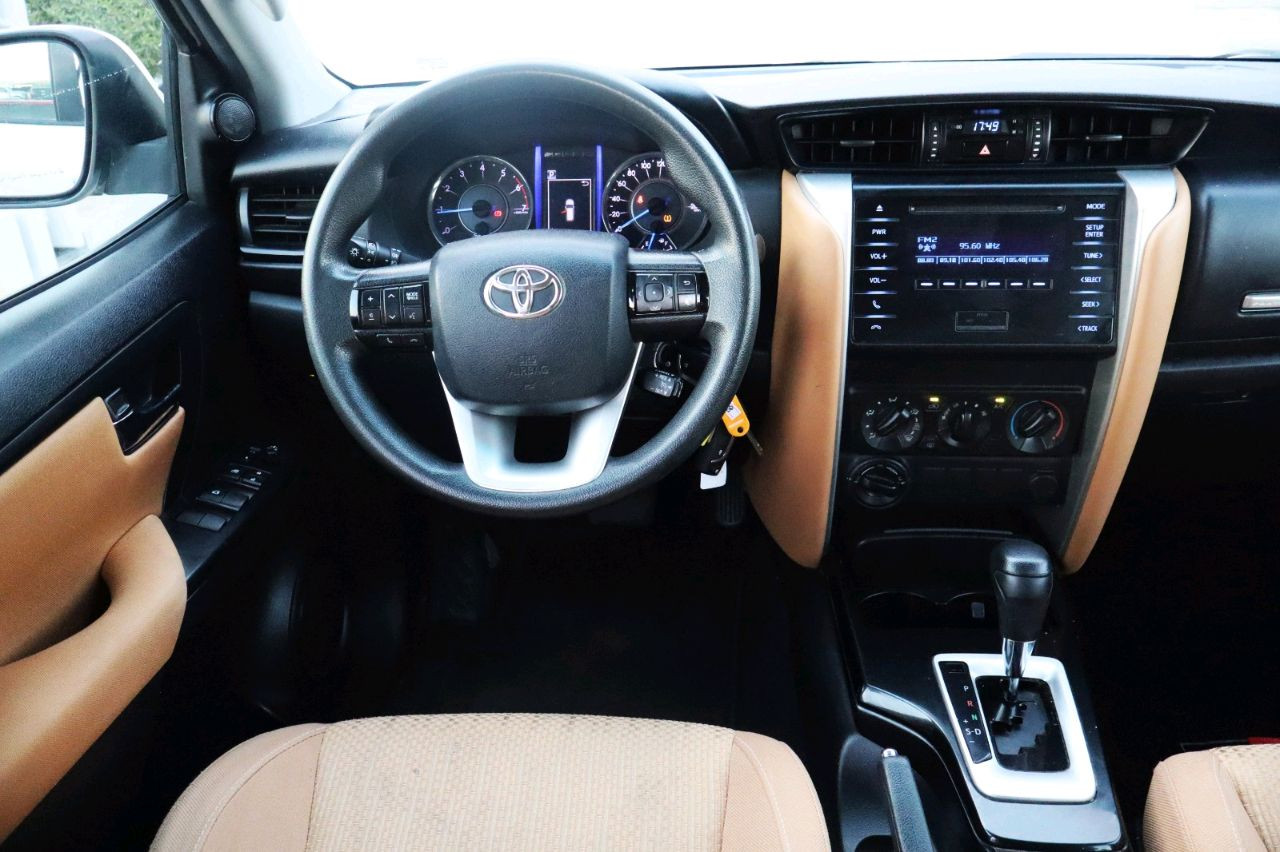 Toyota Fortuner - Image 3