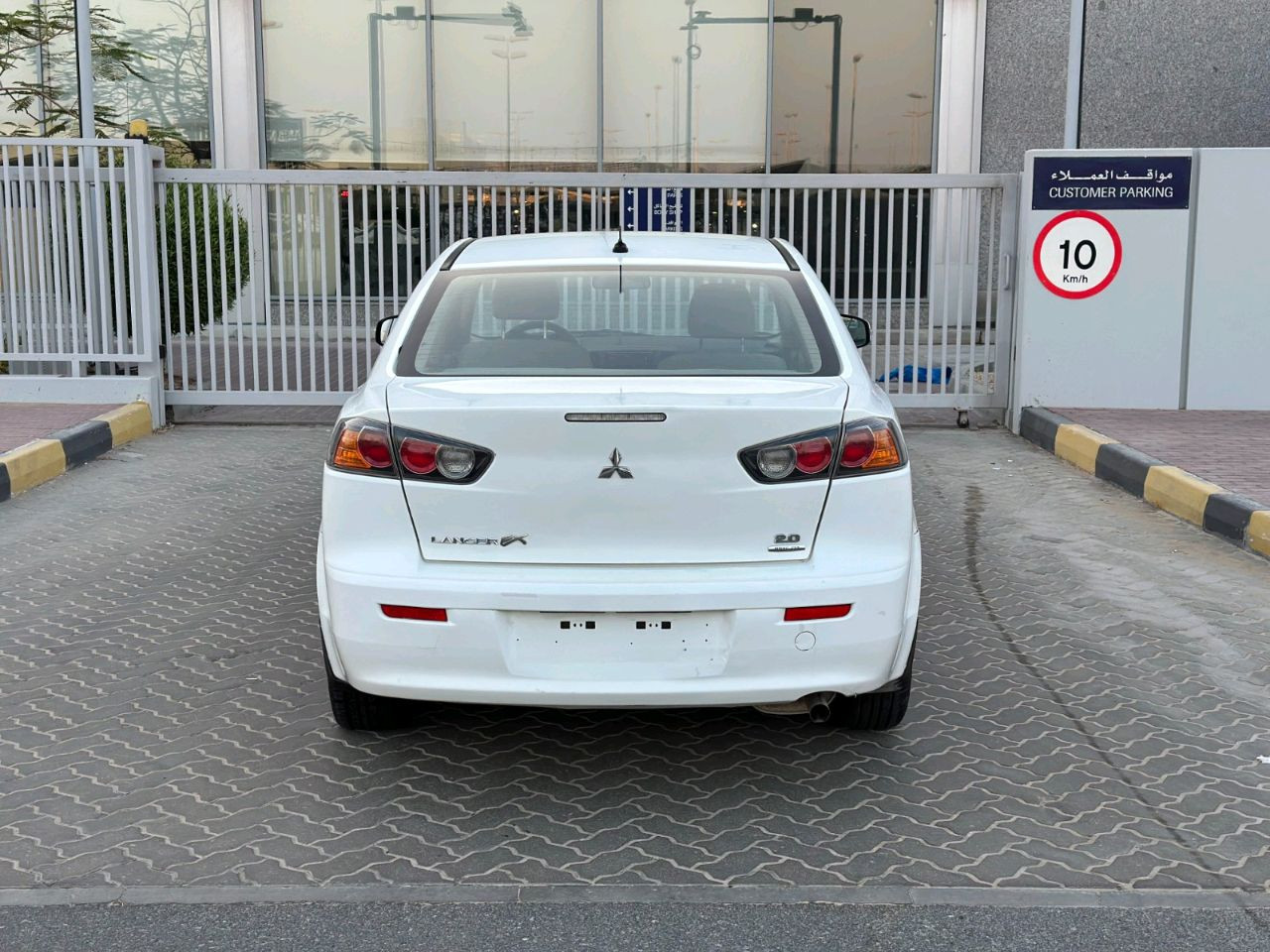 Mitsubishi Lancer - Image 10