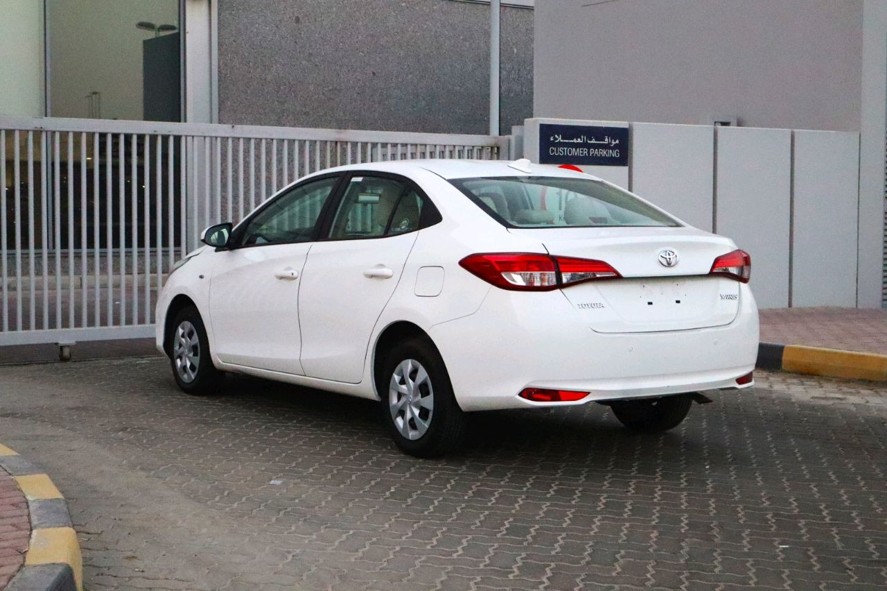 Toyota Yaris - Image 13