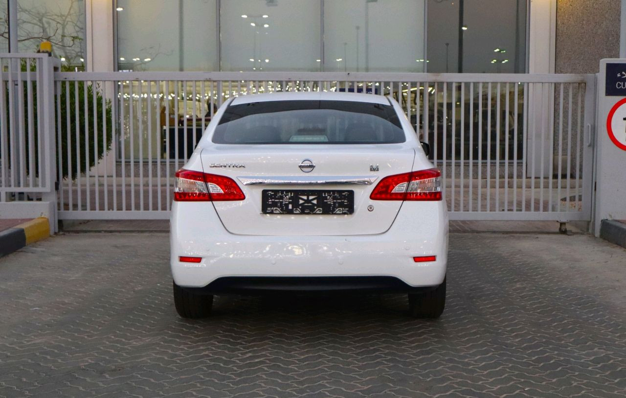 Nissan Sentra - Image 7