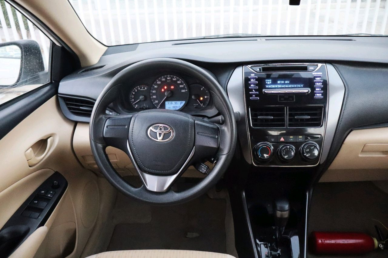 Toyota Yaris - Image 7