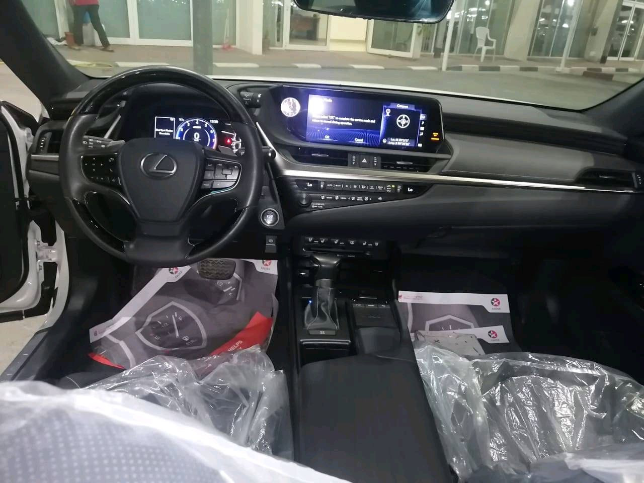 Lexus ES-Series - Image 9