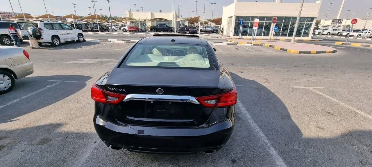 Nissan Maxima - Image 10