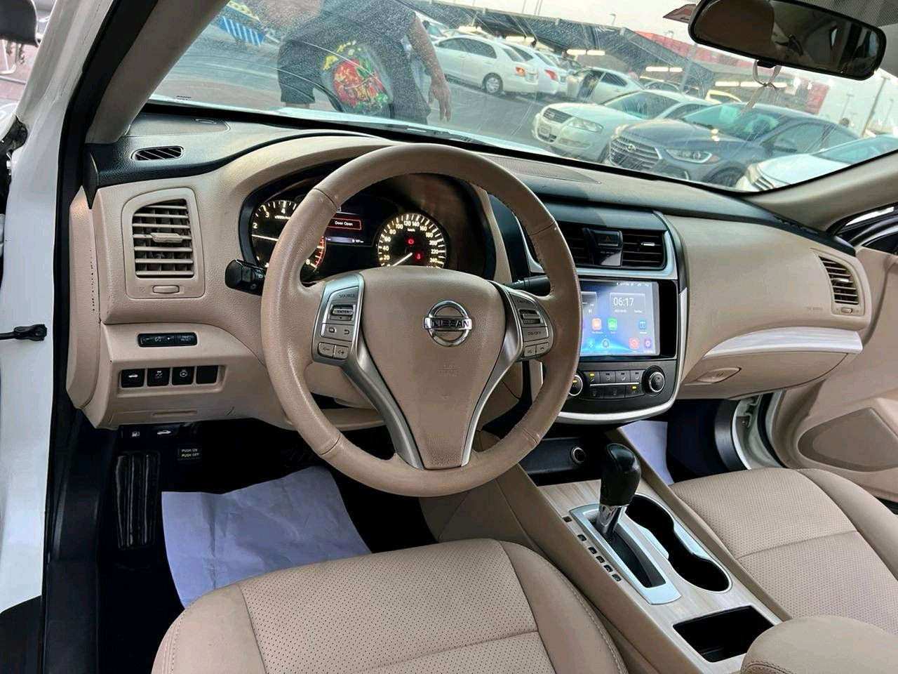 Nissan Altima - Image 9