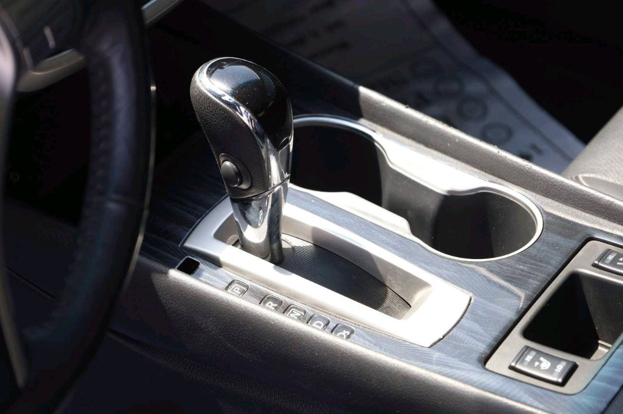Nissan Altima - Image 9
