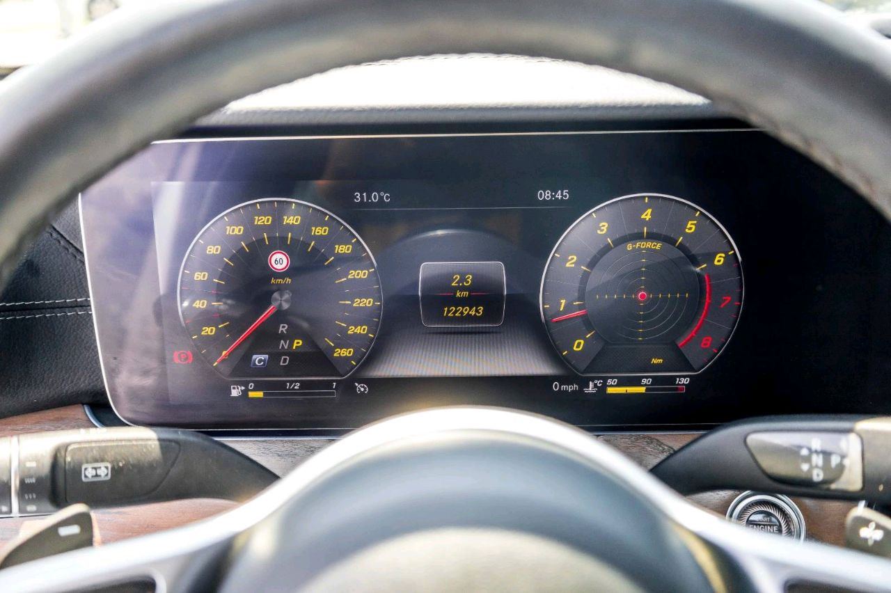 Mercedes Benz E-Class - Image 4