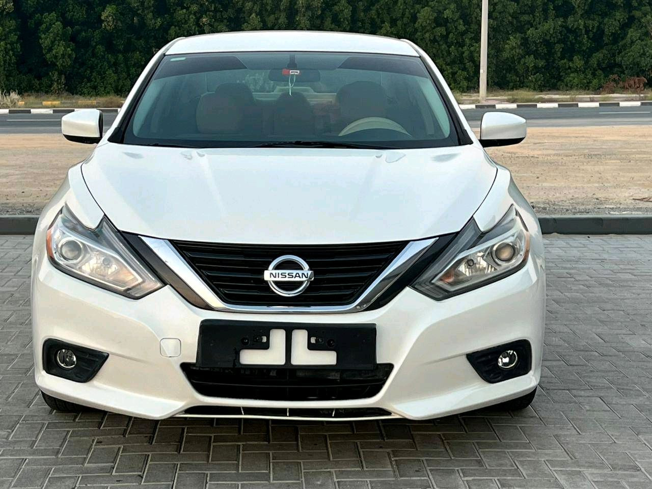 Nissan Altima - Image 7