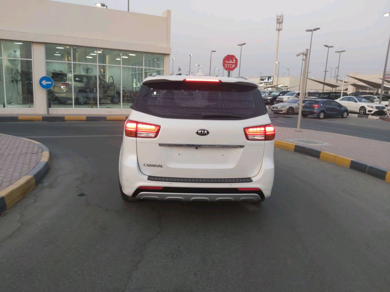 KIA Carnival - Image 10