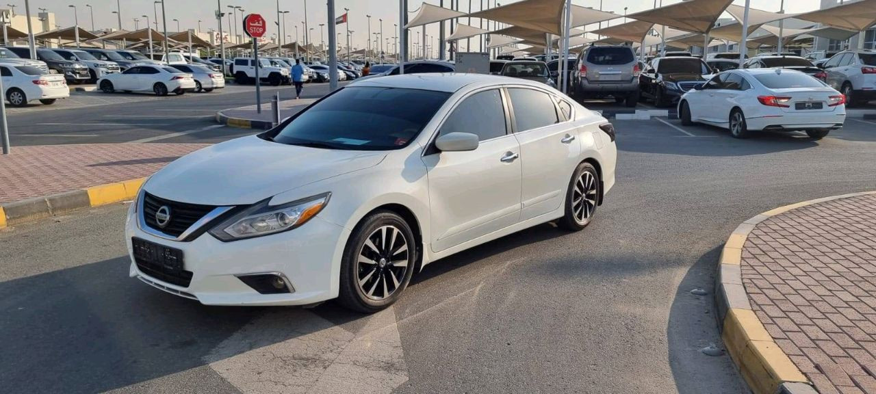 Nissan Altima - Image 3