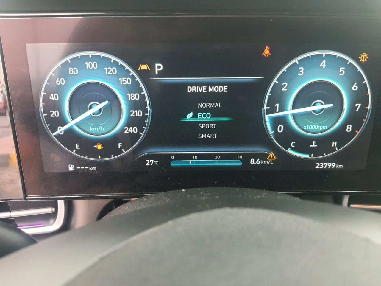 Hyundai Elantra - Image 2