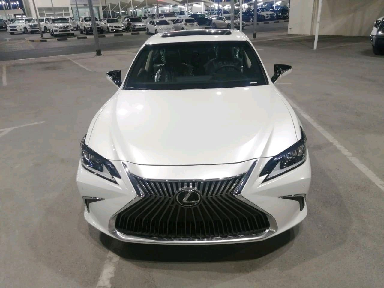 Lexus ES-Series - Image 4
